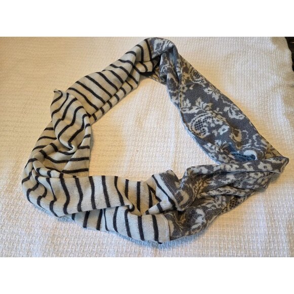 Gray & White Striped & Paisley Infinity Scarf Soft Lightweight Layering Piece - Picture 1 of 4